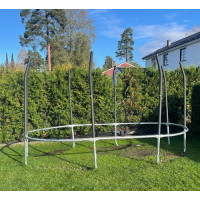 MYK Sesong NED-montering av JumpKing trampoline